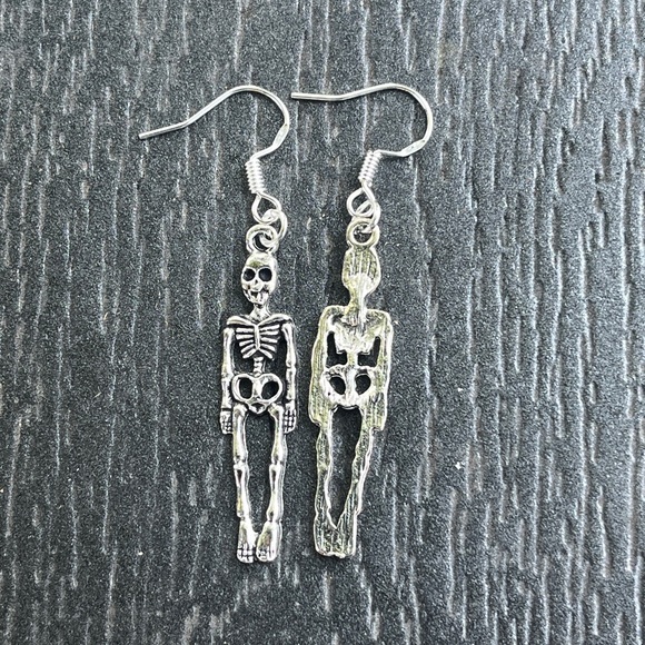 Skeleton Handcrafted 925 Earrings - Picture 2 of 2